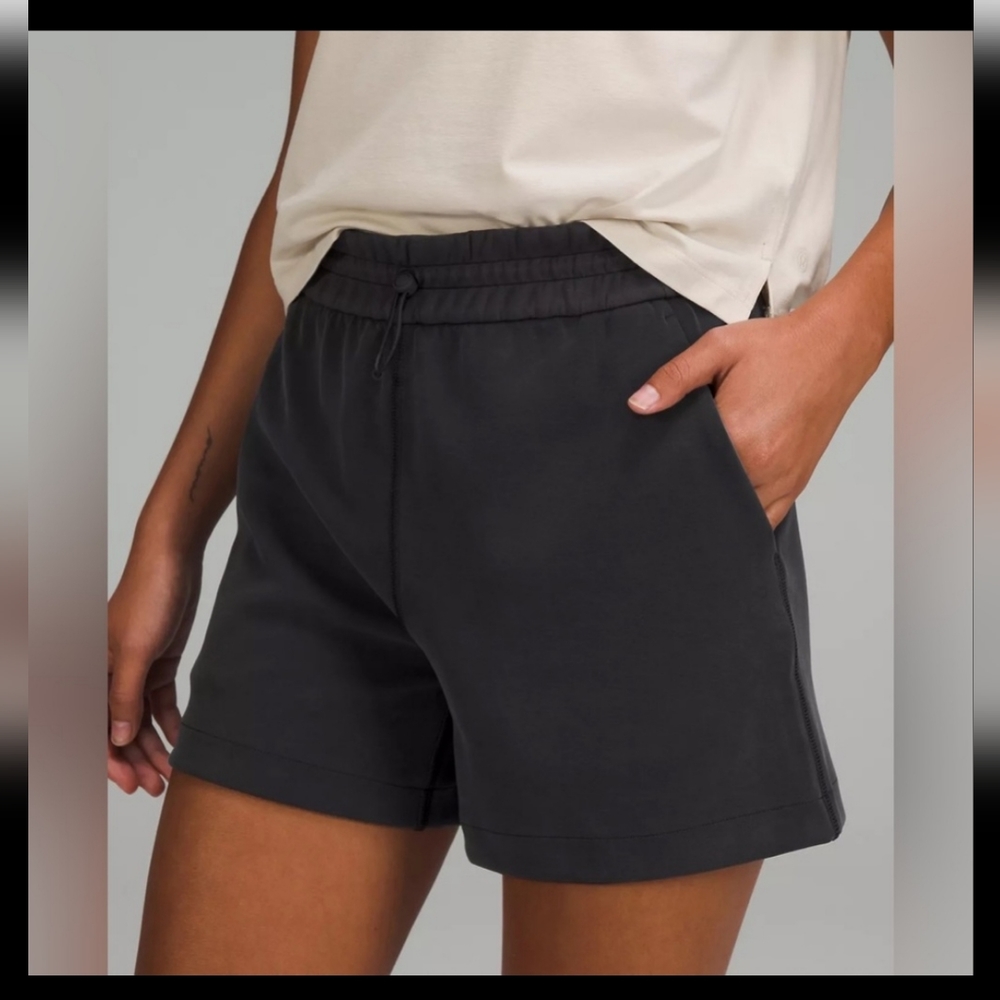Lululemon Women's Loungeful Softstreme High-Rise Shorts 4 black
